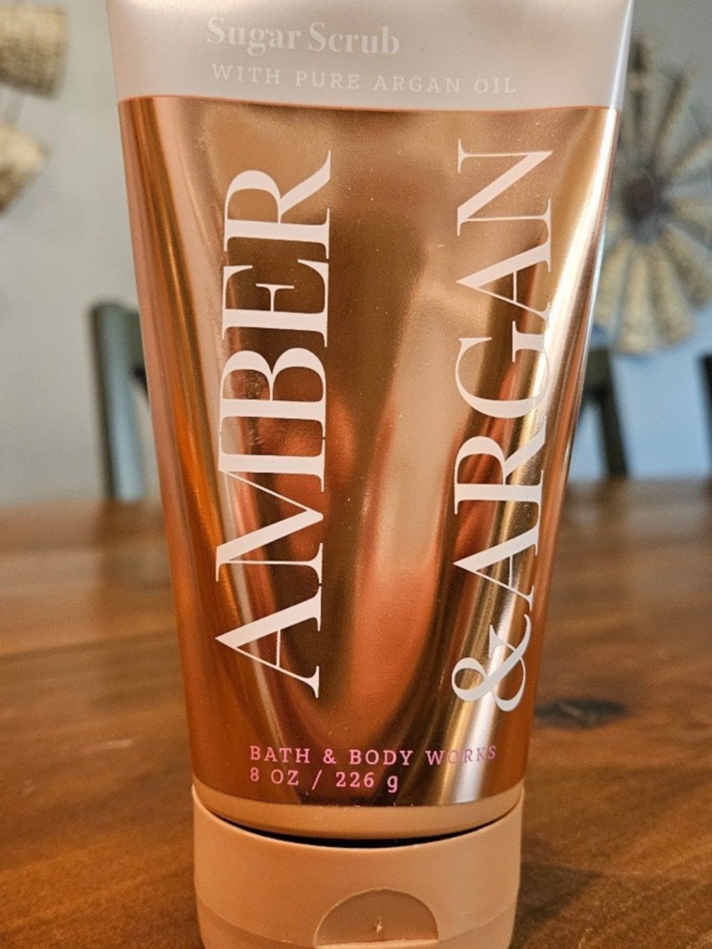 Bath & Body Works Amber & Argan Sugar Scrub - Gold and Brown